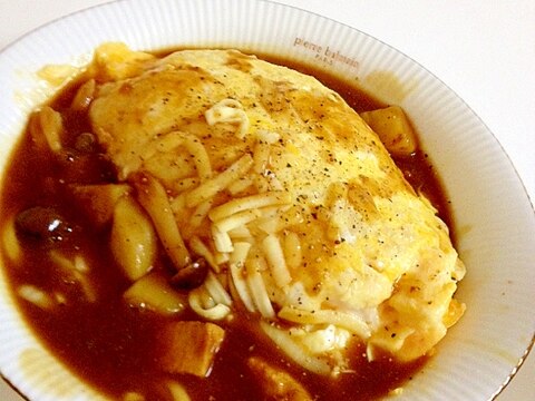 チーズたっぷりオムカレー